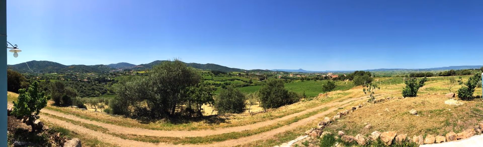 Blick über die Landschaft rund um das Haus